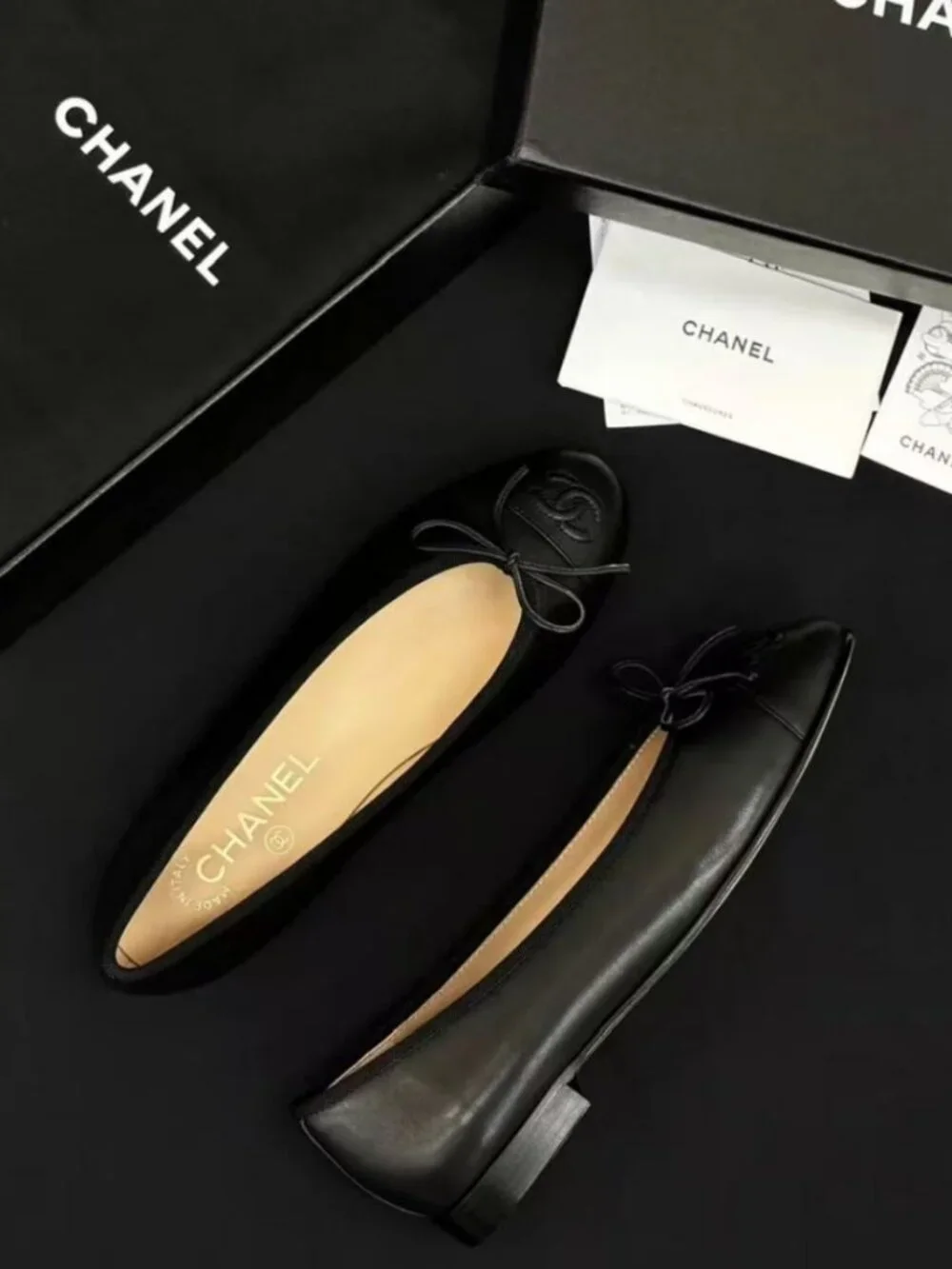 CHANEL All-Black Leather Bow Embossed CC Ballerina Flat Shoes